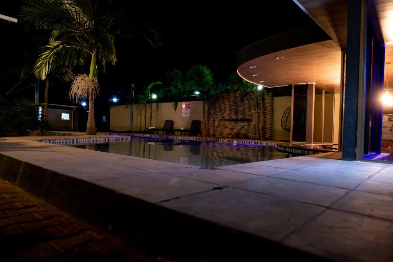 Emc Fully Furnished &Serviced Villas 4 Bedroom With Solar Power , Private Pool, Starlink Wifi ,Aircons & Dstv Lusaka Exterior photo