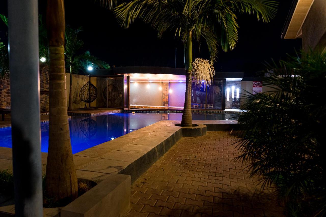 Emc Fully Furnished &Serviced Villas 4 Bedroom With Solar Power , Private Pool, Starlink Wifi ,Aircons & Dstv Lusaka Exterior photo