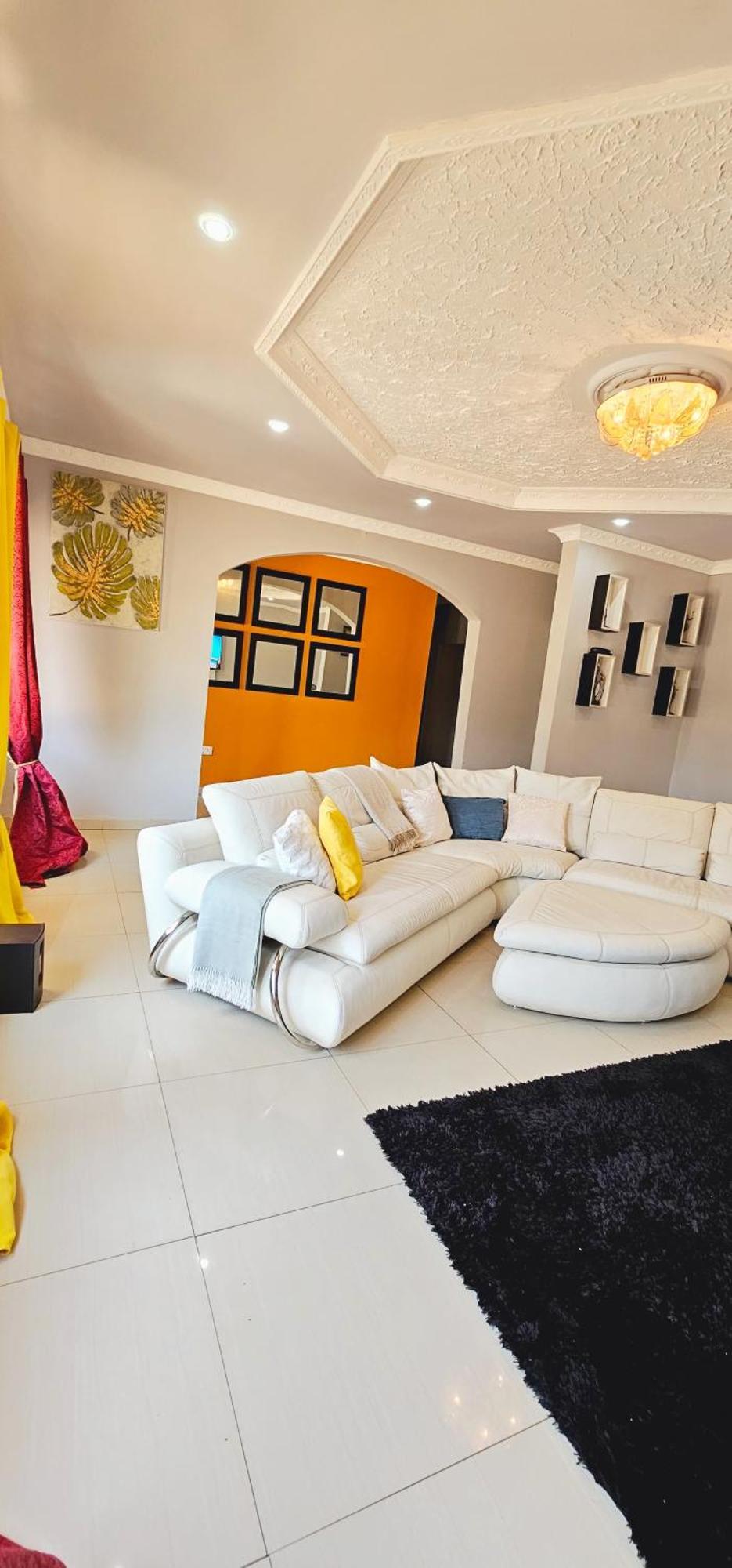 Emc Fully Furnished &Serviced Villas 4 Bedroom With Solar Power , Private Pool, Starlink Wifi ,Aircons & Dstv Lusaka Exterior photo